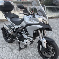 Ducati Multistrada 1200s