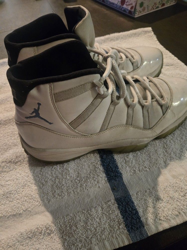 Nike Jordan's Mens Size 13