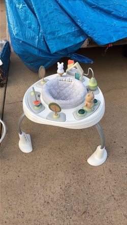 Baby  enterteiner