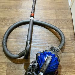 Dyson Vacuum 