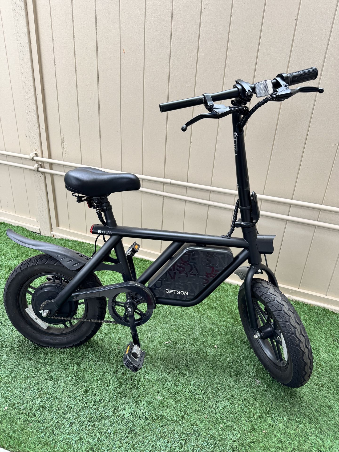 FOR PARTS - Jetson Atlas Folding Electric Bike 14 Inch Fat Tire Ebike