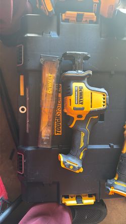 Dewalt saw