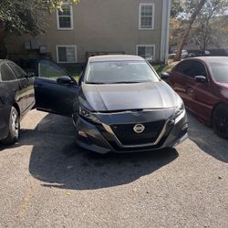 Nissan Altima Sr