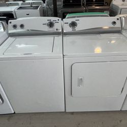 Kenmore Washer And Dryer Set $399