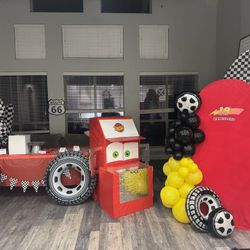 Hand Made Mack Truck Large Cardboard McQueen And Mater Full Balloon Garland And All Backdrop Pieces ( Exception To try Frame ) 