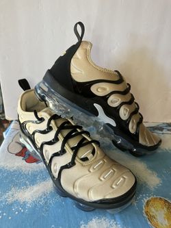 Air max plus tan and deals black