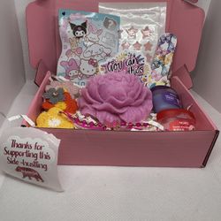 The pink Me Up Box 