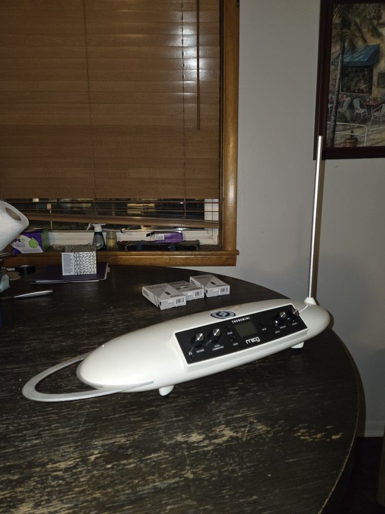 Moog Theremini