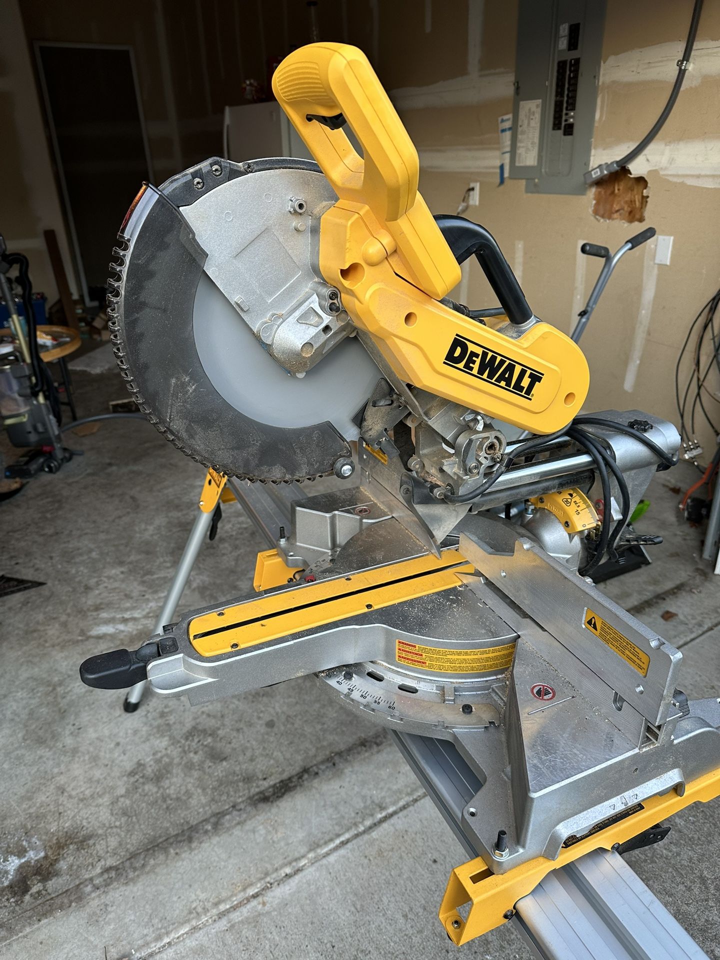 Dewalt 12" Corded Miter Saw and Stand(Barely Used Maybe One Hour Of Use)