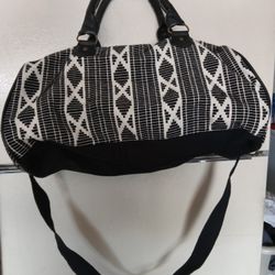 Med Size Zippered Duffle Bag.