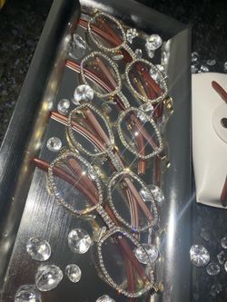 Millionaire Celebrity Glasses “Look Like Money” One (1) Unisex wooden frame with sparkling lab, diamond ice trim. Comes with a white protective case f