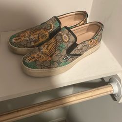 Gucci Tiger Loafer