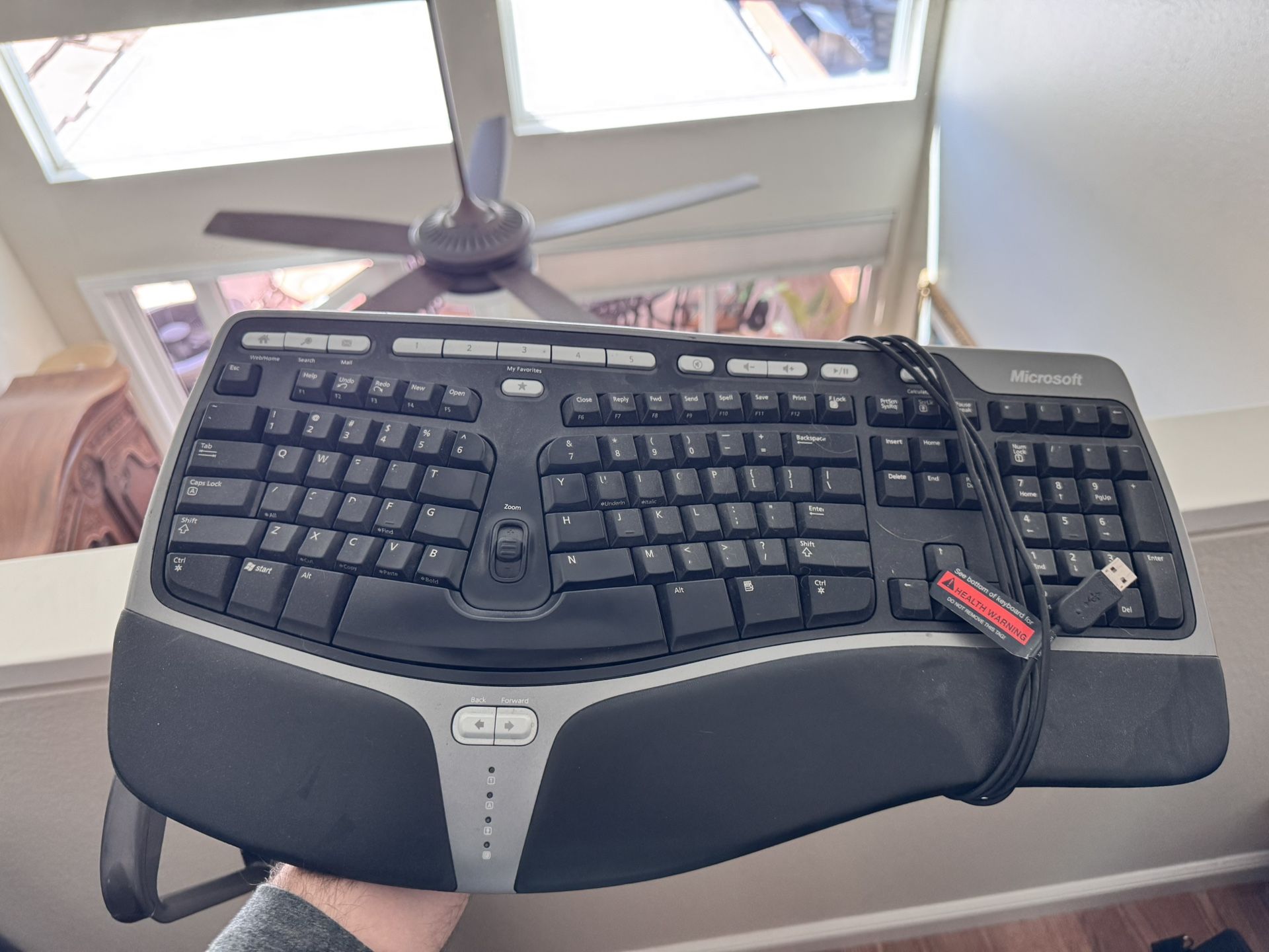 Microsoft ergonomic usb keyboard.