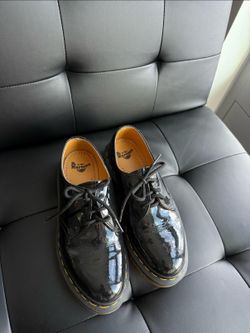 DOC MARTENS