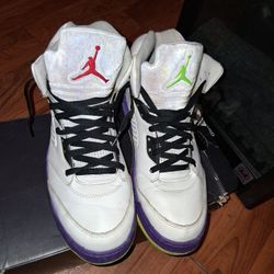 Retro 5s Jordans.alternate Bel Airs.size 11.$60