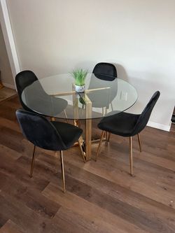 Brand new dining set