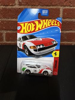 Hot Wheels Ferrari Die-Cast Car #78