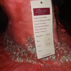 Quinceañera dress,,, Size 6 /Coral 