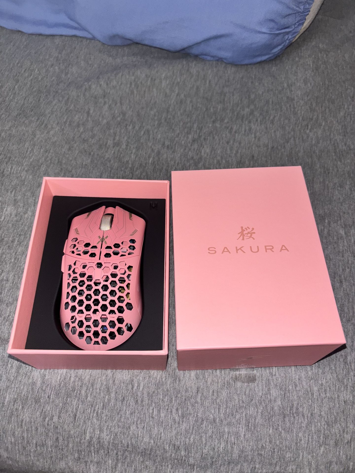 Finalmouse ULX Sakura Medium