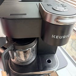 Keurig K-Duo Single Serve & Carafe Coffee Maker