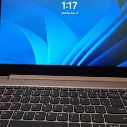 Laptop 