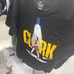 Iowa Hawkeyes Clark Shirt Tee Mens XXL Men’s Indiana Fever WNBA Black NCAA Basketball Nike Caitlin 21 USA