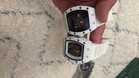Mens watch