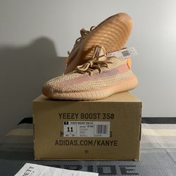 Yeezy 350 V2