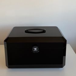 Chanel Tool Kit and Caboodle VIP Gift 2026