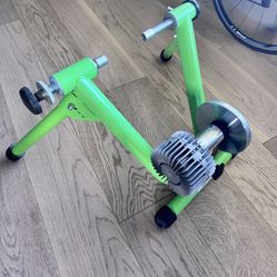 Kinetic Fluid Bike Trainer – Strong Resistance – Excellent Condition