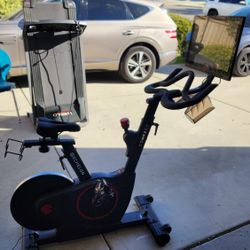 Echelon Exercise Bike - Spin bike