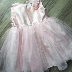 Little Girls Pink Dress! (Size 24 months)