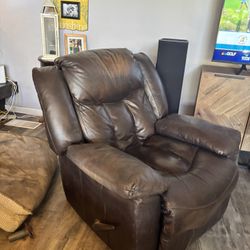 Leather recliner - Costco 