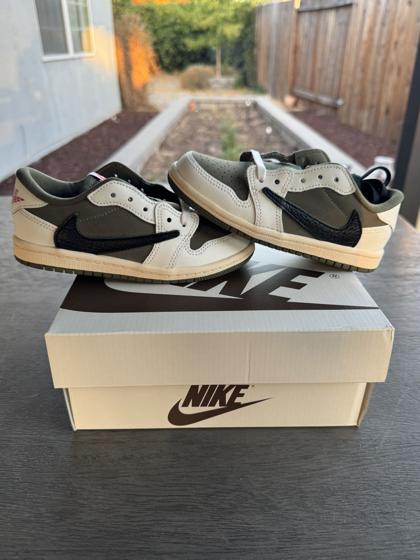 Travis Scott Jordan 1 US Sizes 10c 11c 13c