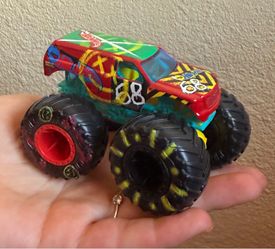 Hot Wheels Monster Truck HW Demo Derby #68 - Graffiti Style 1:64 Die-Cast