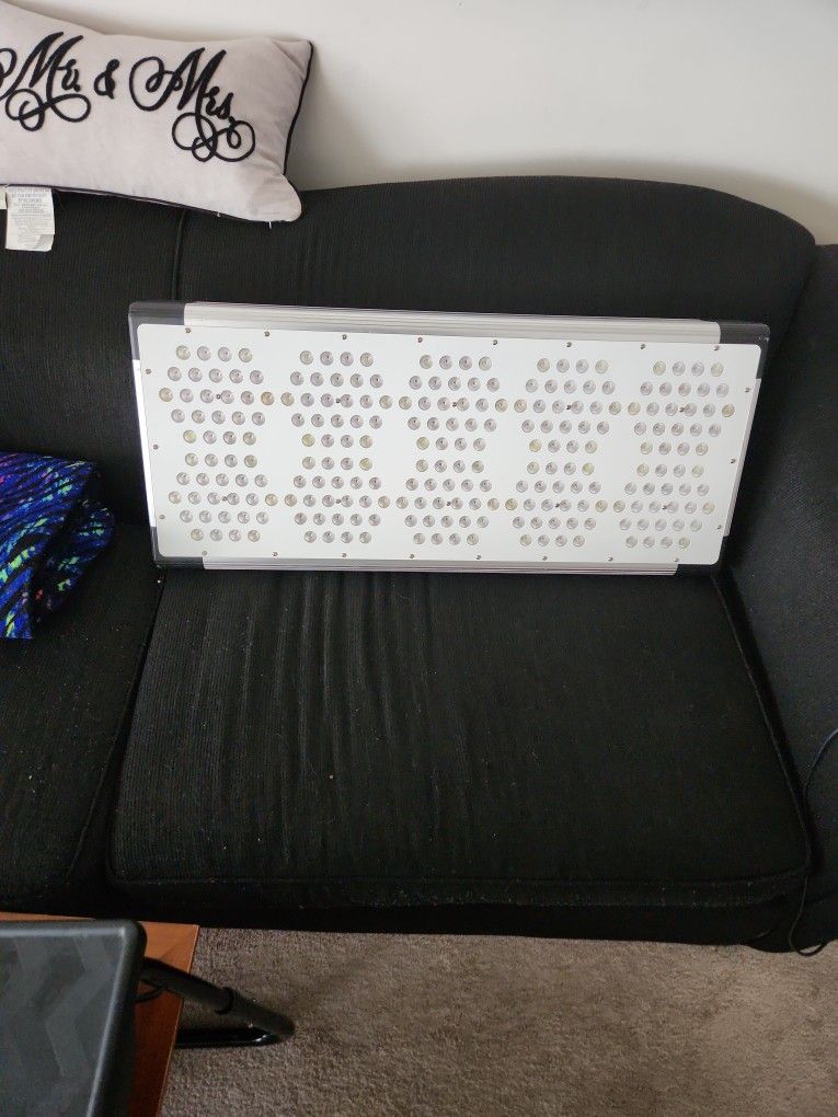 Plant Grow Light (Agro Led 720)
