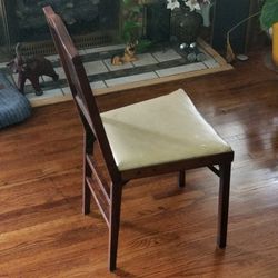 ANTIQUE FOLDING CHAIRS SET OF 4
