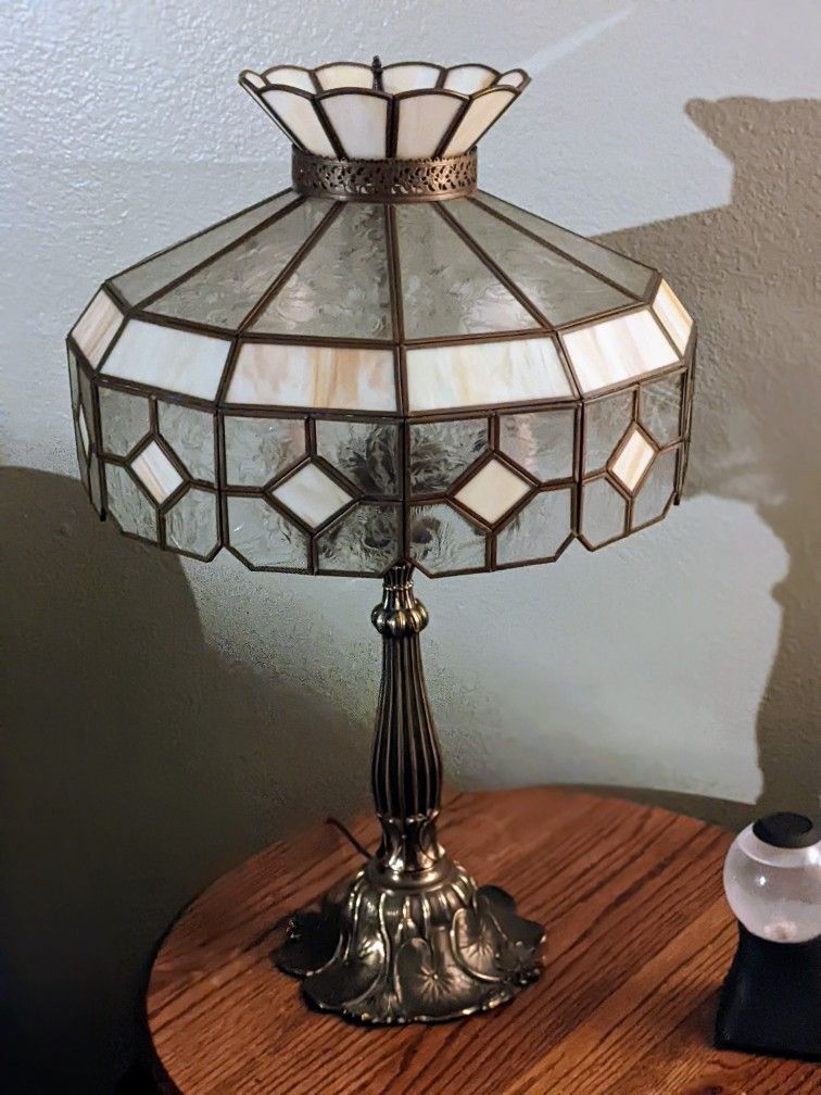1 Vintage Tiffany Style Desk Lamps for Sale in West Covina, CA OfferUp