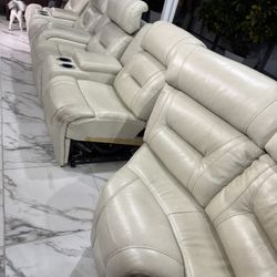 Sofa Reclinable De Tres Piezas De USO 