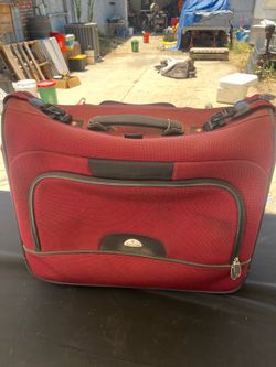 Samsonite rolling suitcase