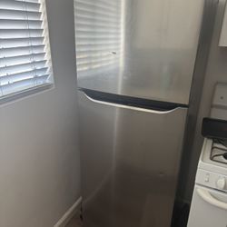 LG Stainless Steel Refrigerator 