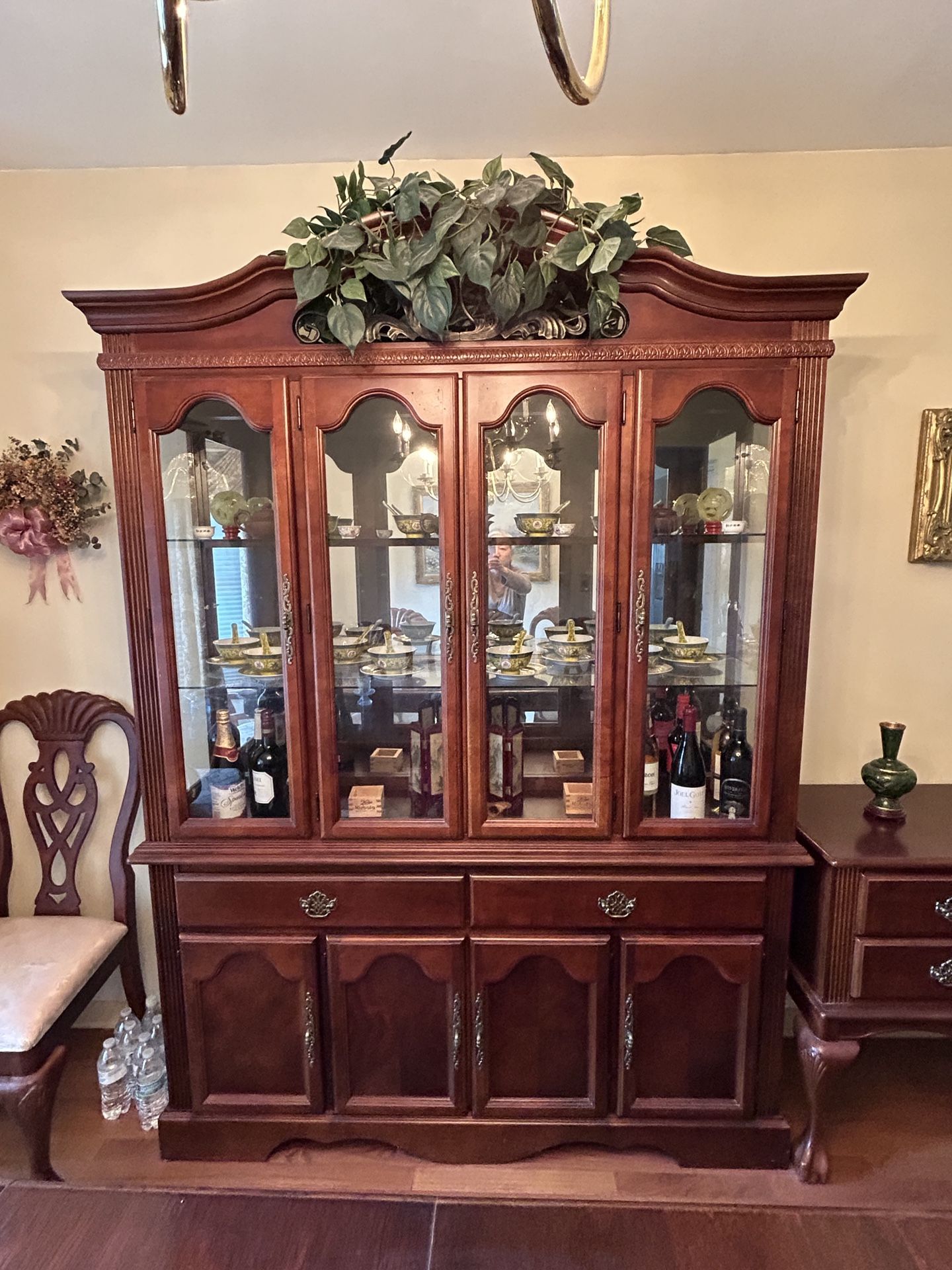 China Cabinet 