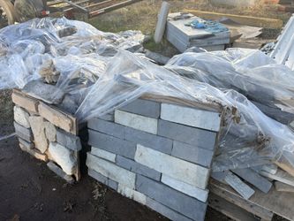 Natural Stone Veneer — Gray And Cream Variety