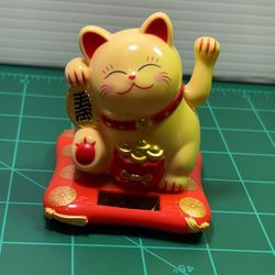 Tan Solar Powered Waving Hand Cat Maneki-neko Good Luck And Fortune Cat 