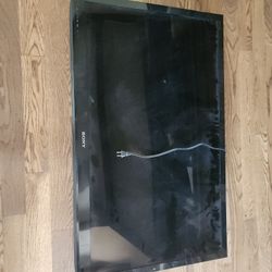 SONY FLATSCREEN TV For Sale With Wall Mount