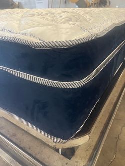 BRAND NEW QUEEN SIZE 13 INCH PILLOW TOP MATTRESS/FAST DELIVERY