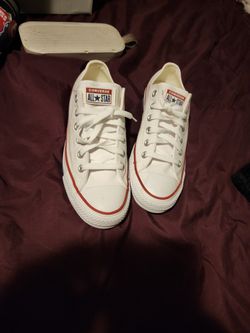 Brand New  converse  Womens size 8½