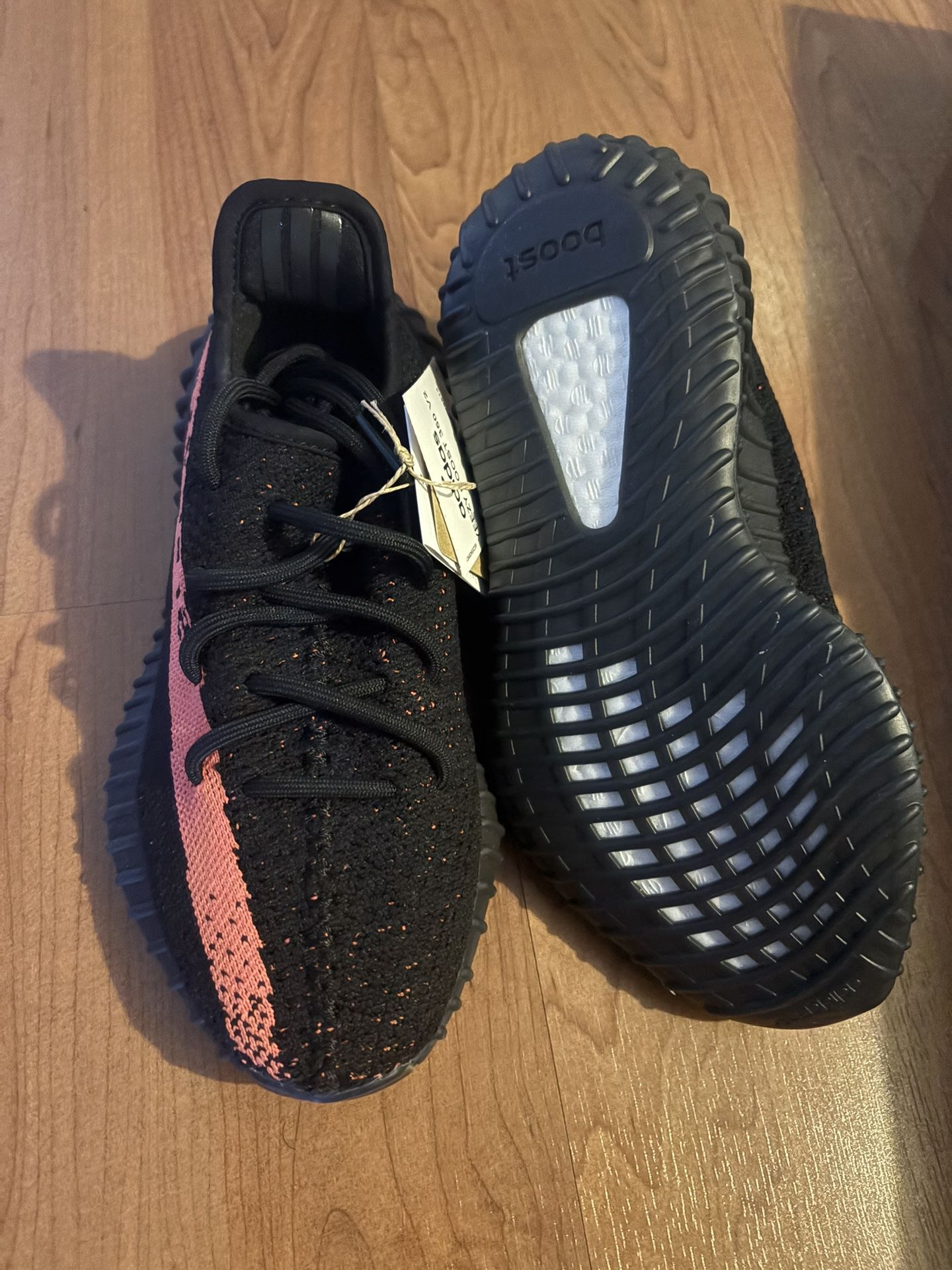 Adidas Yeezy Boost 350 V2 Red 2023 (US size 4)