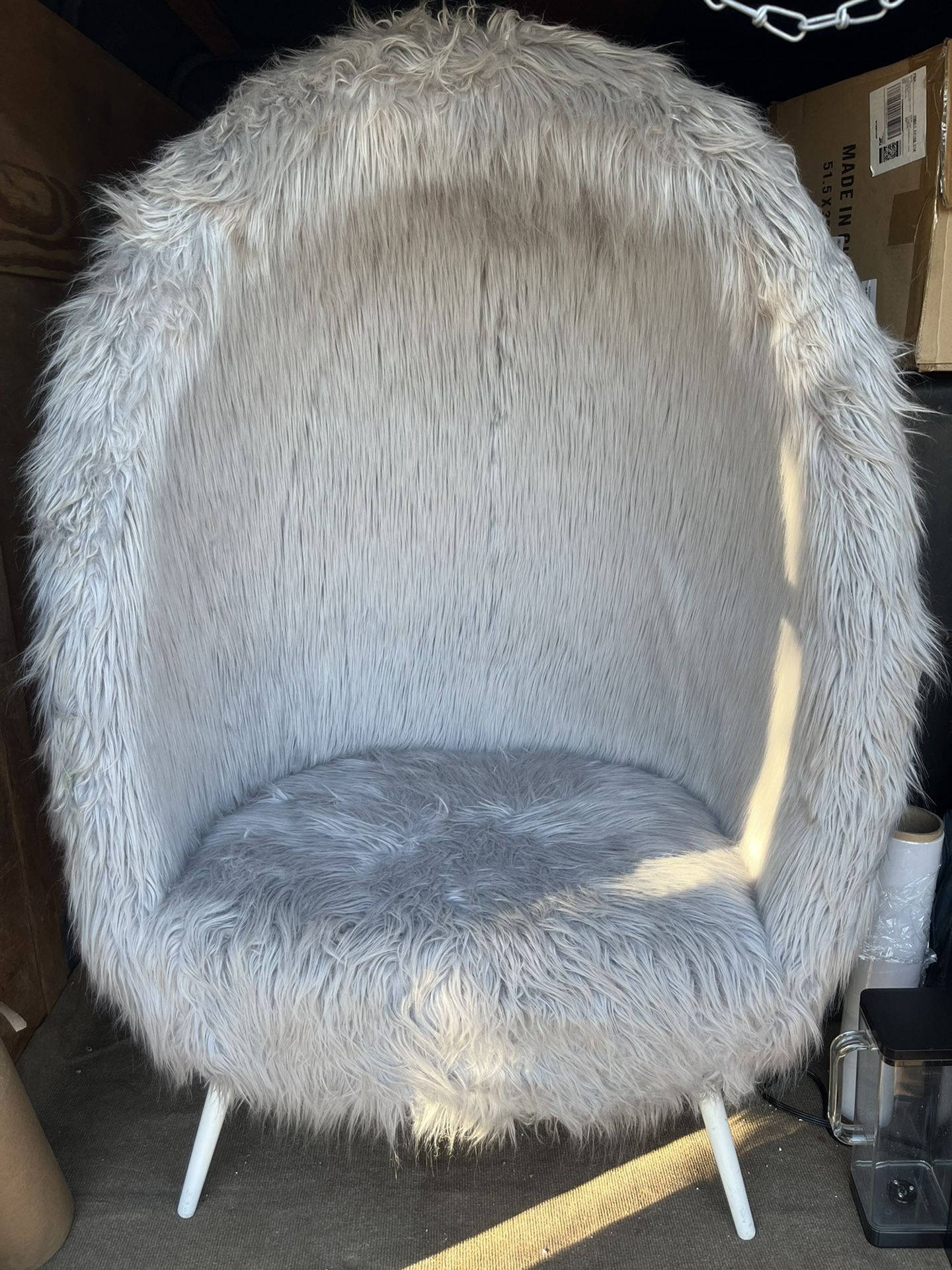 Fluffy Egg Chair