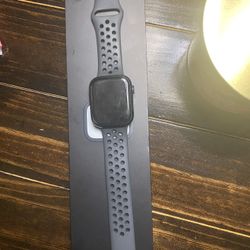 Nike Series 7 Apple Watch